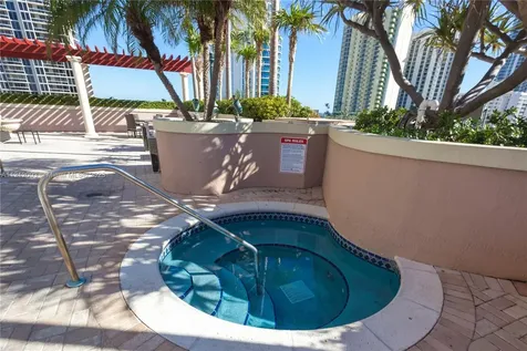 17555 Atlantic Boulevard Sunny Isles Beach FL 33160