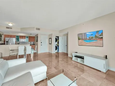 17555 Atlantic Boulevard Sunny Isles Beach FL 33160