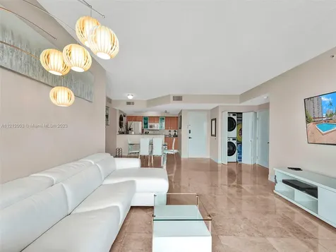 17555 Atlantic Boulevard Sunny Isles Beach FL 33160