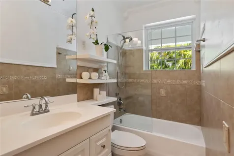 5195 SW 6th Street Miami FL 33134