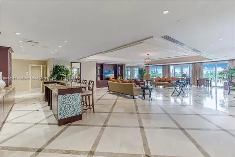 20000 E Country Club Drive Aventura FL 33180