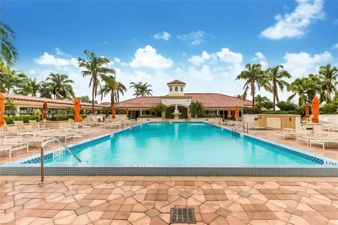 20000 E Country Club Drive Aventura FL 33180