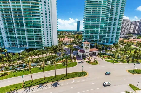 20000 E Country Club Drive Aventura FL 33180