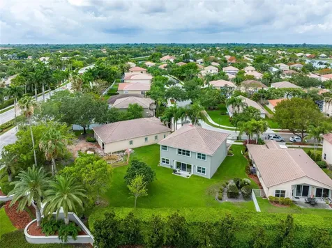 16701 Sapphire Springs Weston FL 33331