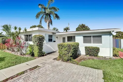 121 NE 2nd Avenue Dania Beach FL 33004