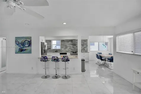 121 NE 2nd Avenue Dania Beach FL 33004