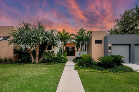 1000 NE 72nd Terrace Miami FL 33138