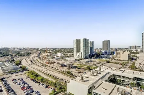 Miami FL 33132