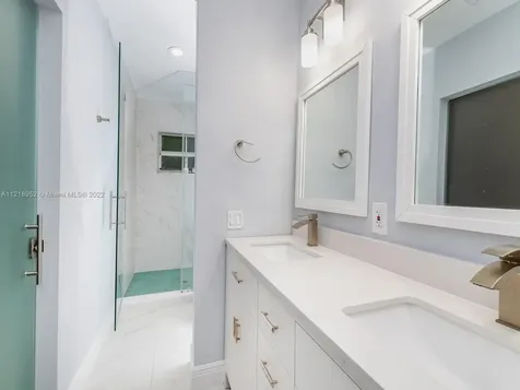 385 W Heather Drive Key Biscayne FL 33149