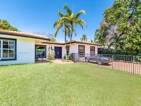 385 W Heather Drive Key Biscayne FL 33149
