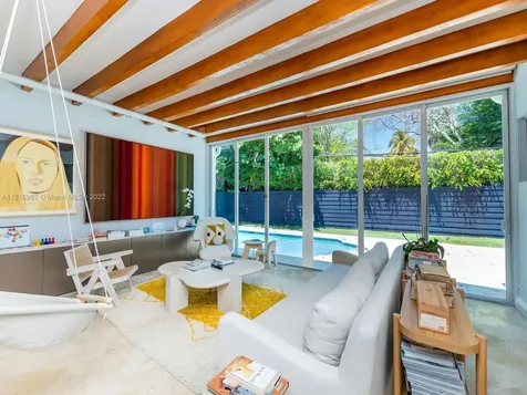 385 W Heather Drive Key Biscayne FL 33149
