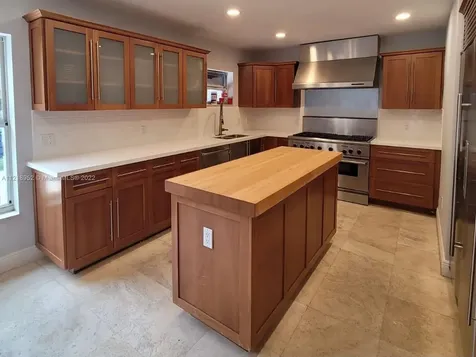 385 W Heather Drive Key Biscayne FL 33149