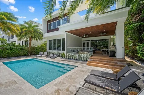 867 NE 76th Street Miami FL 33138