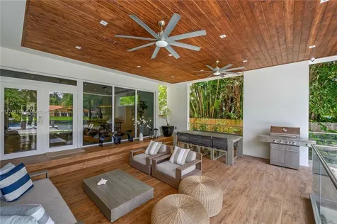 867 NE 76th Street Miami FL 33138