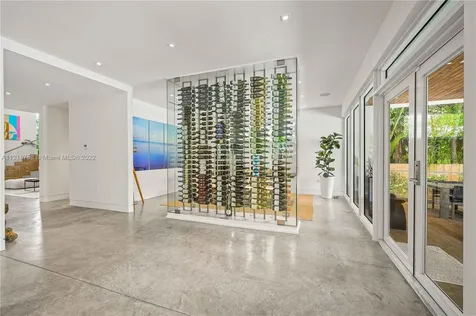 867 NE 76th Street Miami FL 33138