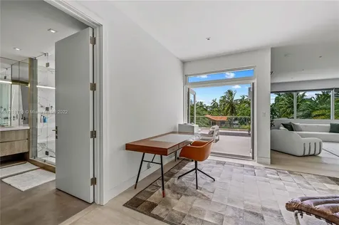 867 NE 76th Street Miami FL 33138