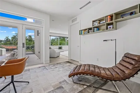 867 NE 76th Street Miami FL 33138