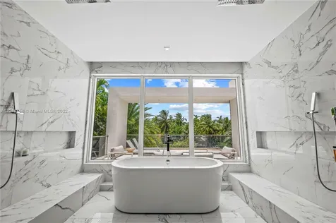 867 NE 76th Street Miami FL 33138