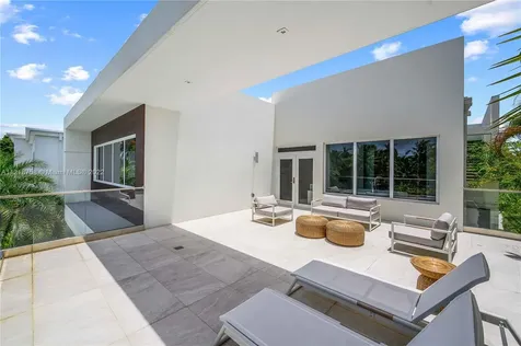 867 NE 76th Street Miami FL 33138