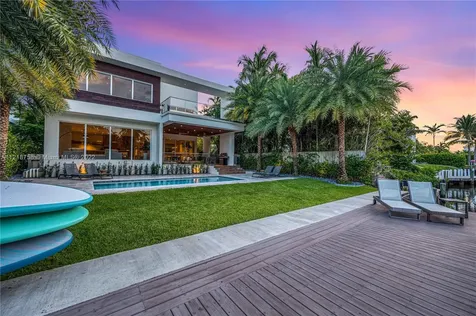 867 NE 76th Street Miami FL 33138