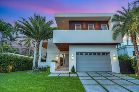 867 NE 76th Street Miami FL 33138