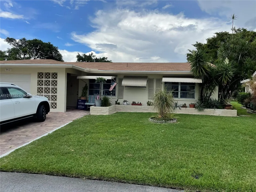 4401 NW 45th Court Tamarac FL 33319