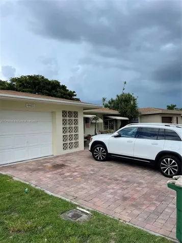 4401 NW 45th Court Tamarac FL 33319