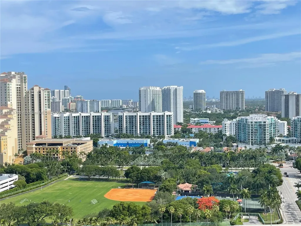 19501 W Country Club Drive Aventura FL 33180