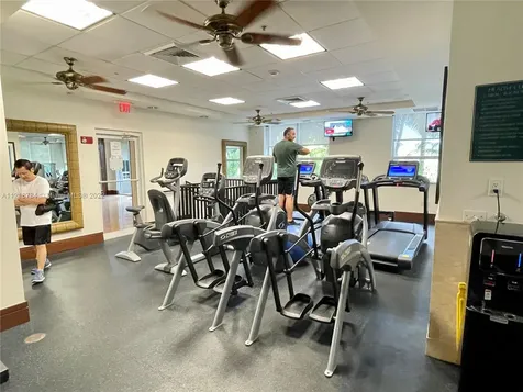19501 W Country Club Drive Aventura FL 33180