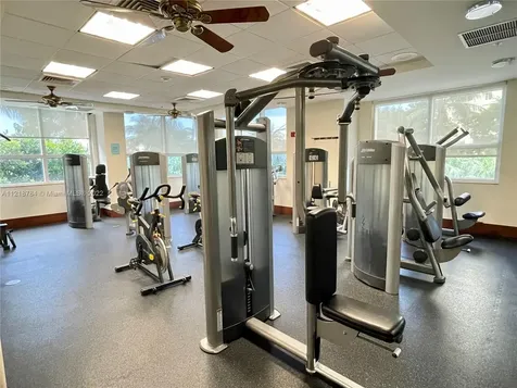 19501 W Country Club Drive Aventura FL 33180