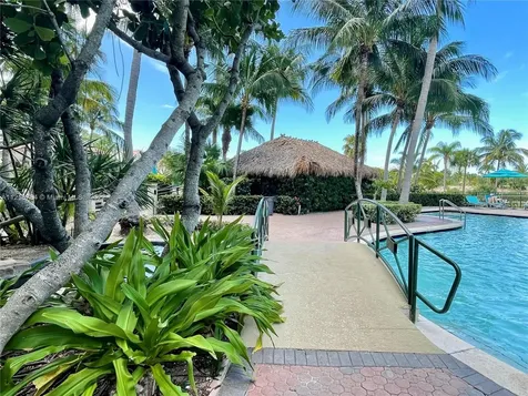 19501 W Country Club Drive Aventura FL 33180