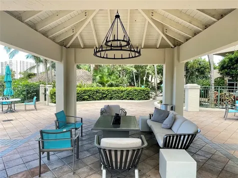 19501 W Country Club Drive Aventura FL 33180