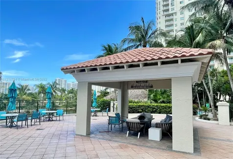 19501 W Country Club Drive Aventura FL 33180