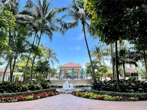 19501 W Country Club Drive Aventura FL 33180