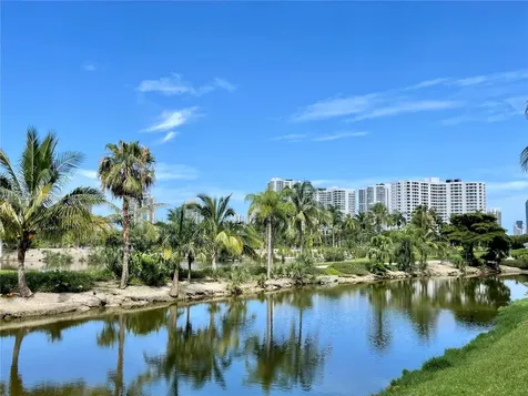 19501 W Country Club Drive Aventura FL 33180