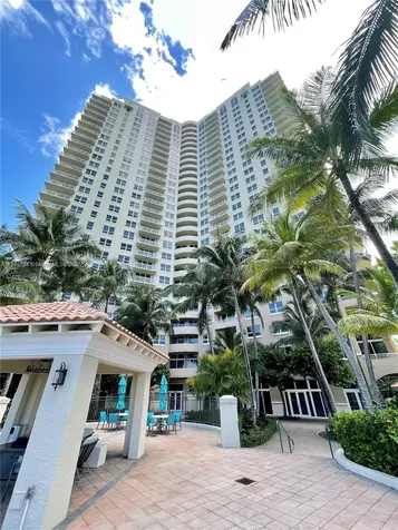 19501 W Country Club Drive Aventura FL 33180