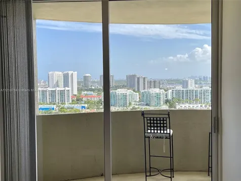 19501 W Country Club Drive Aventura FL 33180
