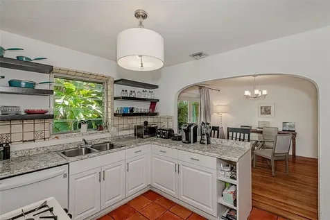 1331 14th Terrace Miami Beach FL 33139