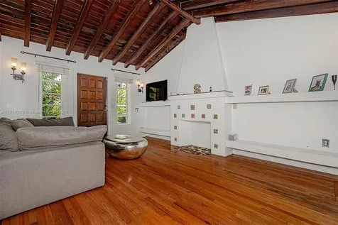 1331 14th Terrace Miami Beach FL 33139