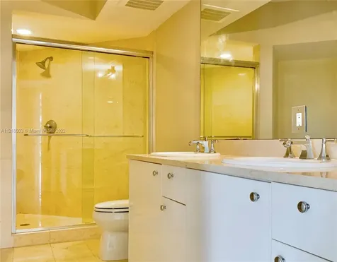 19900 E Country Club Drive Aventura FL 33180