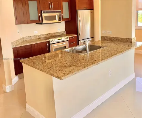 19900 E Country Club Drive Aventura FL 33180
