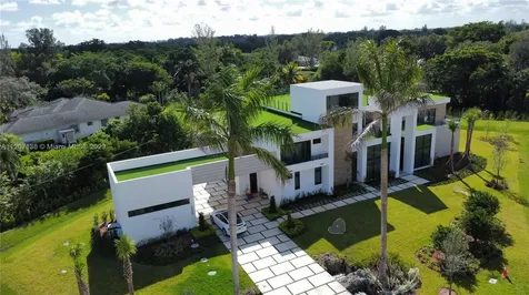 2340 SW 108th Terrace Davie FL 33324