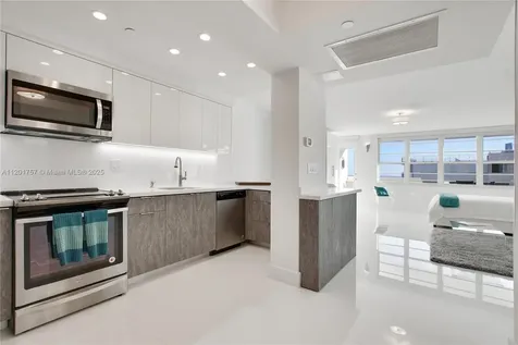 100 Lincoln Road Miami Beach FL 33139