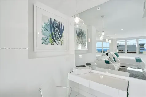 100 Lincoln Road Miami Beach FL 33139