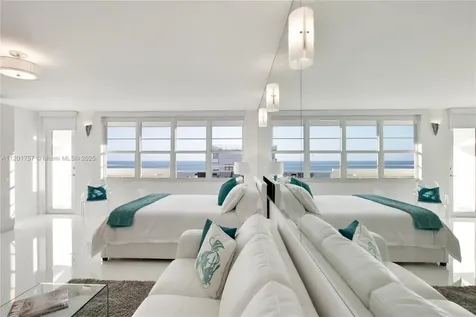 100 Lincoln Road Miami Beach FL 33139