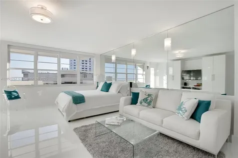 100 Lincoln Road Miami Beach FL 33139