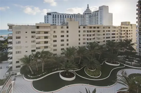 100 Lincoln Road Miami Beach FL 33139
