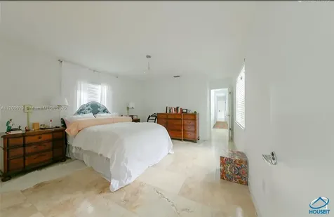 927 Sunset Road Coral Gables FL 33143