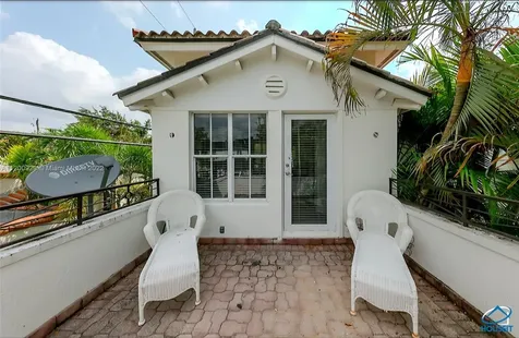 927 Sunset Road Coral Gables FL 33143