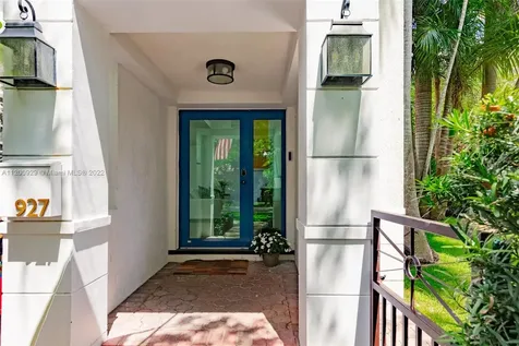 927 Sunset Road Coral Gables FL 33143